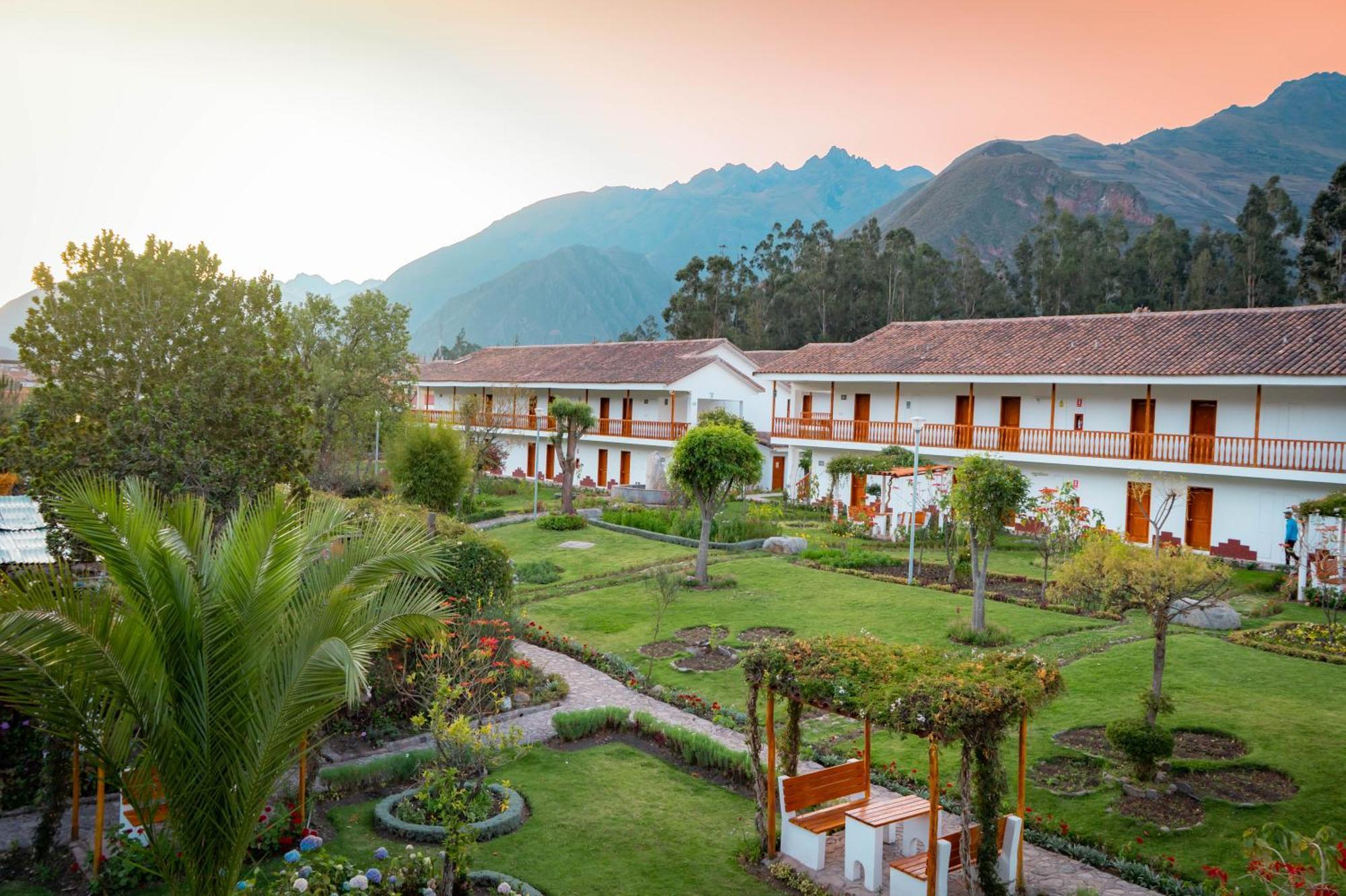Hotel Agustos Urubamba Esterno foto