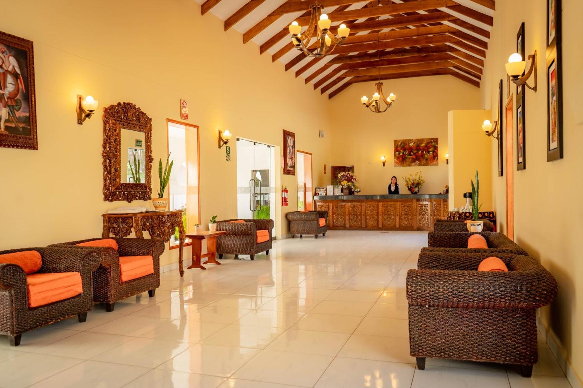Hotel Agustos Urubamba Esterno foto